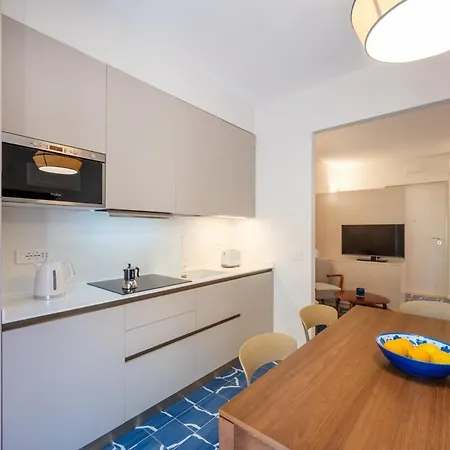 Elegant & Modern 4bedroom In * Sorrente