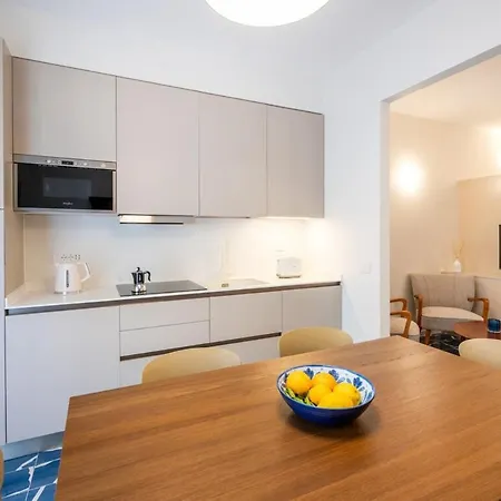 Appartement Elegant & Modern 4bedroom In *