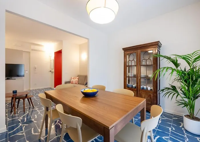 Elegant & Modern 4bedroom In Διαμέρισμα