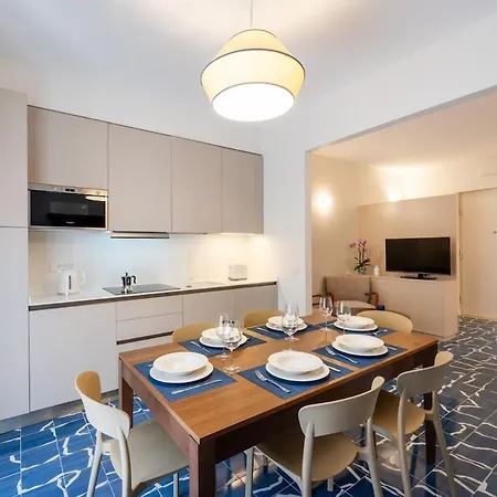 Apartman Elegant & Modern 4bedroom In