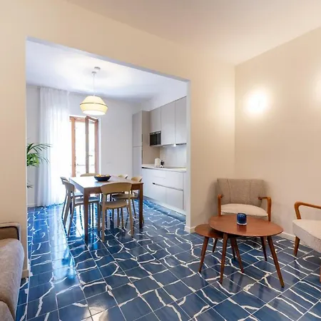 Elegant & Modern 4bedroom In * Сорренто