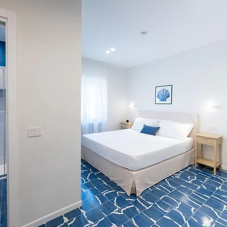 Elegant & Modern 4bedroom In Sorrento