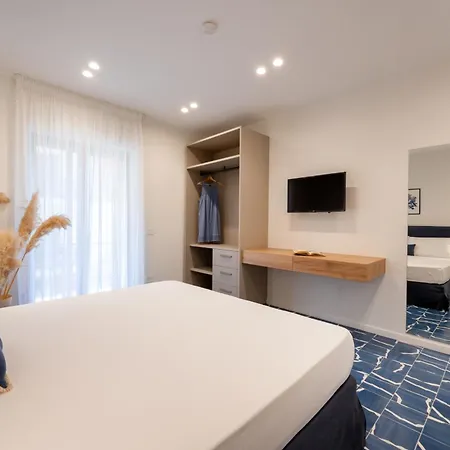Apartment Elegant & Modern 4bedroom In *