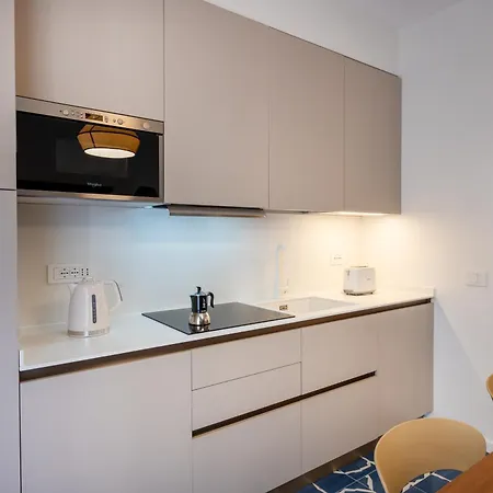 Elegant & Modern 4bedroom In Apartment Sorrento