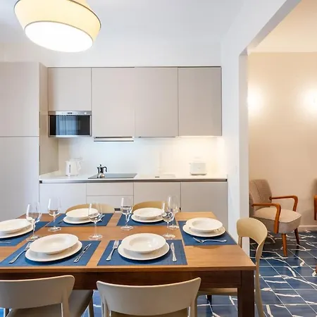 Apartment Elegant & Modern 4bedroom In Sorrent